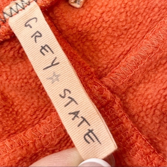 GREY STATE Women’s JEAN SKIRT Star Appliqués French Terry Pull On True Red Sz 4 - Picture 8 of 11